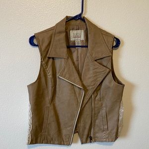 Bke vest